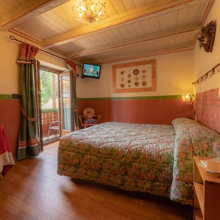 Hotel Della Nouva Пила Екстериор снимка