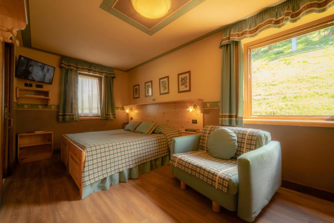 Hotel Della Nouva Пила Екстериор снимка