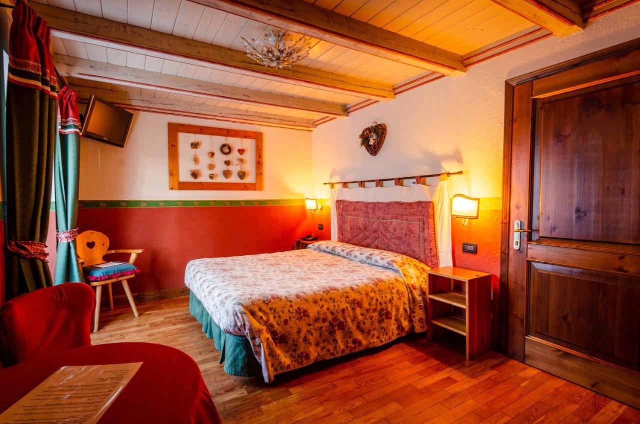 Hotel Della Nouva Пила Екстериор снимка