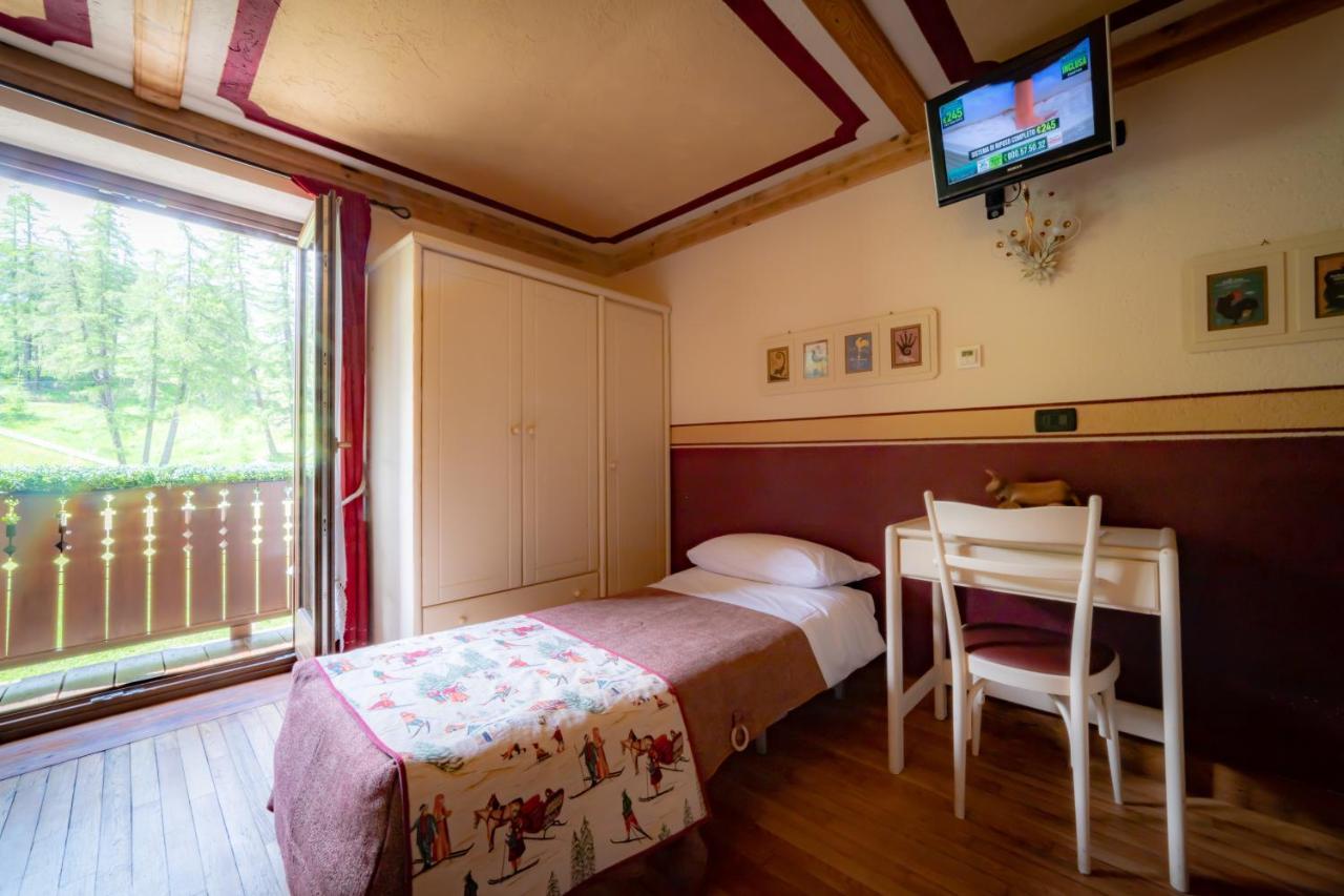 Hotel Della Nouva Пила Екстериор снимка